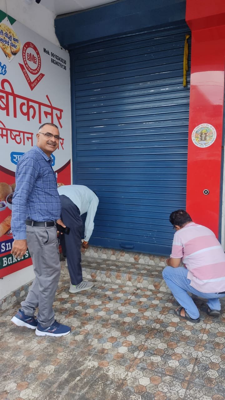 नेहरू कॉलोनी में अवैध निर्माण सील
