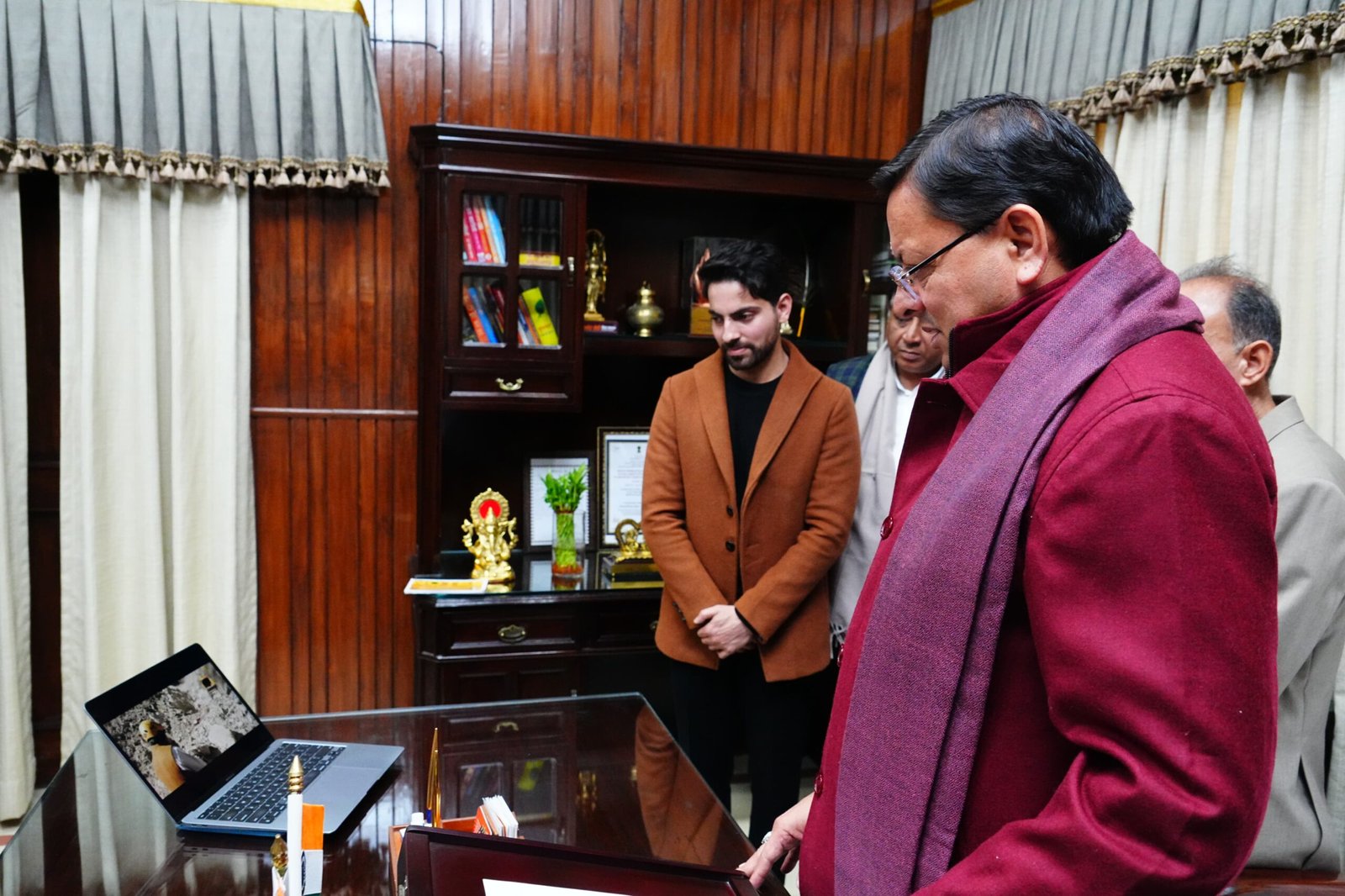 युवा निर्देशक ऋषभ कोहली के निर्देशन में बनी डॉक्यूमेंट्री द ग्रेट हिमालयन रेस्क्यू के टीजर और पोस्टर का विमोचन