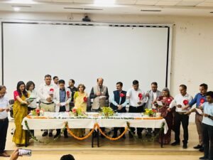 राज्य के सरकारी मेडिकल कॉलेजों के शिक्षकों का संगठन बना — AGMFU की प्रथम कार्यकारिणी घोषित! डॉक्टरों के एक गुट के कार्यक्रम से दूरी बनाने पर उठे सवाल! उच्च स्तर पर गंभीरता से लिया जा रहा मामला!